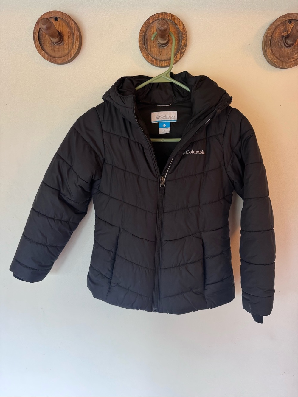 Columbia Kids Black Hooded Puffer jacket winter  Coat size medium